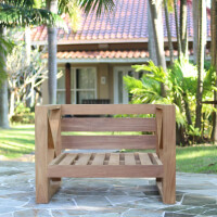 Loungesessel Teakholz Molveno mit Armlehnen + Sitzkissen Mas